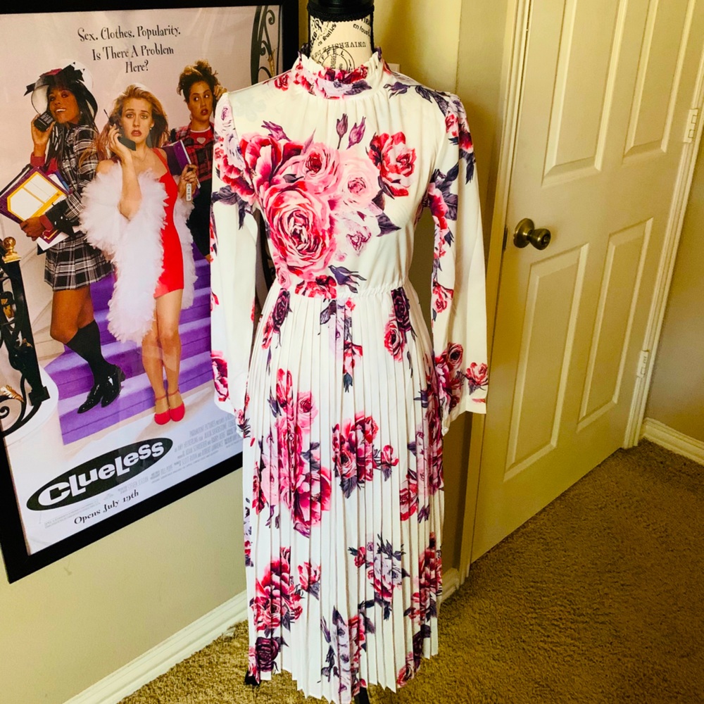 Floral pattern long sleeve dress
